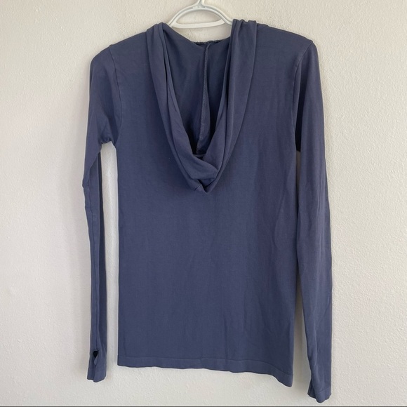 FREE PEOPLE FP MOVEMENT SEAMLESS LONG SLEEVE LAYERING HOODIE TOP - Picture 4 of 5